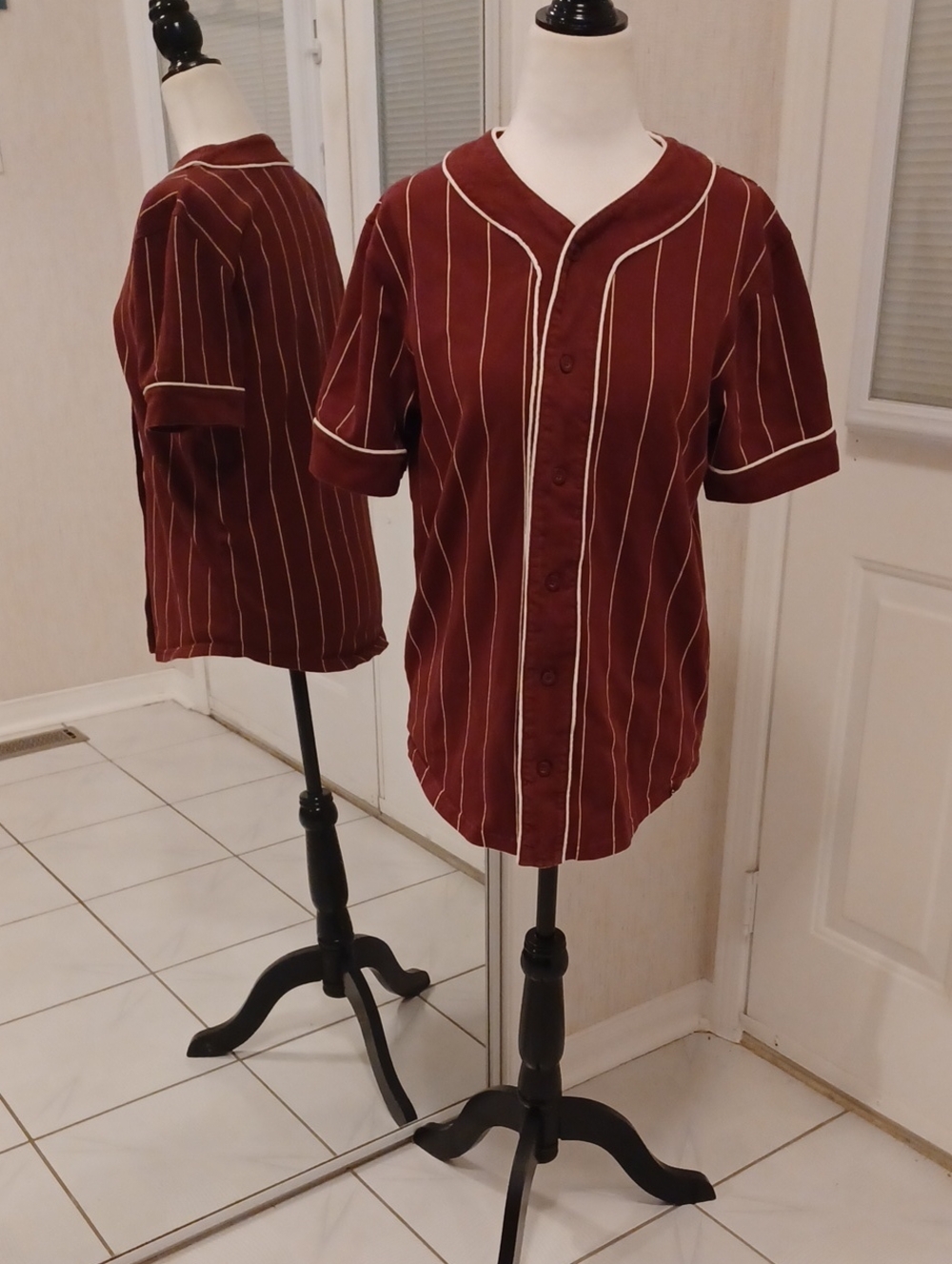 4/$60 Burgundy Short-Sleeve Button Front Shirt with Contrast Piping - Size Small